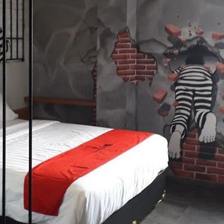 Reddoorz Plus @ Doorman Guest House Bandung Esterno foto